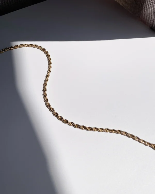 Aziza Twist Chain Necklace - Image 2