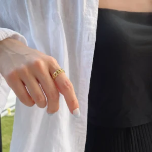 Avyanna Ring